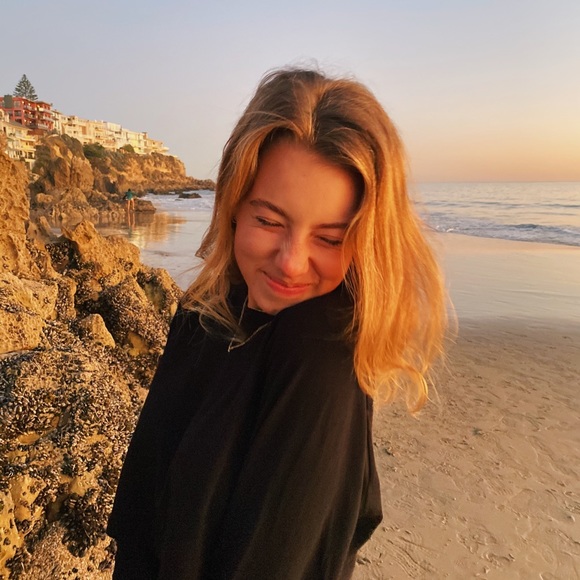 Meet your Posher, Belle - Picture 1 of 1